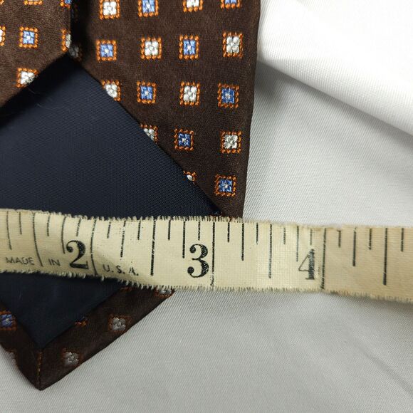 3 Tom James Geometric and Striped Silk Ties 3.25" x 58/59" - Picture 7 of 11